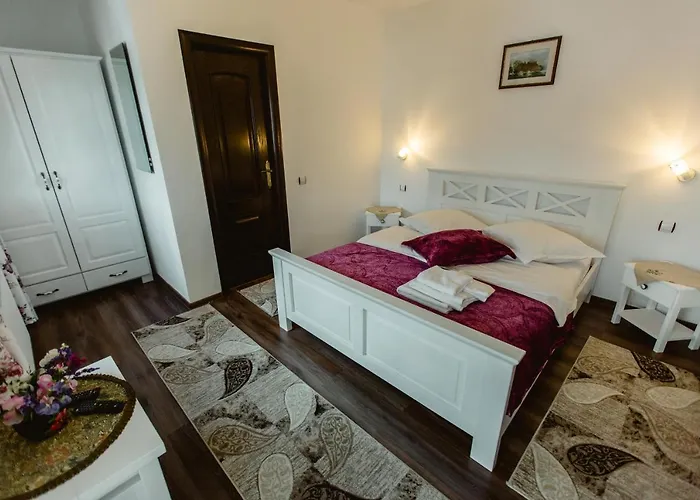 Poarta Călimanilor Hotel Colibiţa